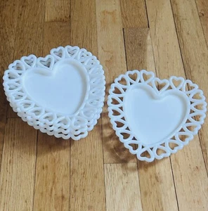 Vintage Westmorland Milk Glass Heart Shaped Plate Set/4 *MINT* ❤️ Valentines Day - Picture 1 of 9