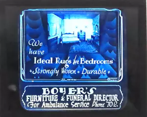 Magische Laternenrutsche - Boyer's Furniture & Funerage & Ambulance Service - Bild 1 von 1