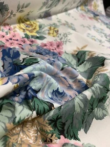 BEAUTIFUL FLORAL PRINT COTTON (SOFT FURNISHING) FABRIC : 120cm WIDE : #BM24 - Picture 1 of 3