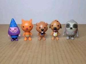 Lotto di 5 - Lotto Minifigure Sago Harvey il Cane 2,75" - Alto 3" - ULTRA RARO! - Foto 1 di 13