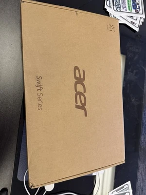 Acer Swift 14 AI SF14-61TR3U1 AMD RYZEN AI 9 365 32GB 1TB 880M GRÁFICOS E112 Foto 1 de 4