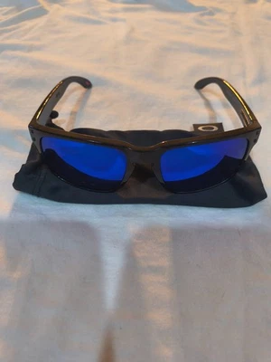 Óculos de sol Oakley Holbrook 009102-F555 azul/preto fosco novas lentes polidas azuis - Imagem 1 de 4