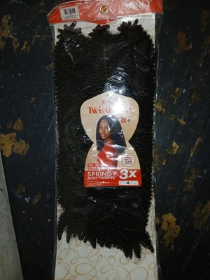 Outre X-Pression Twisted Up Springy Afro Twist 24" X 3 Foto 1 de 4