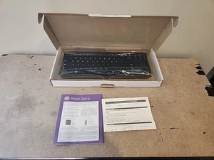 Samsung VG-KBD2000 Smart Hub TV Remote Wireless Bluetooth Keyboard Open Box - Picture 1 of 6