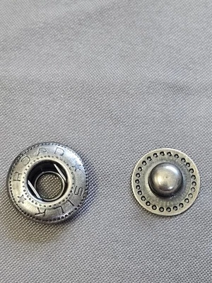 Cierres a presión de metal Silk Road 2 piezas anillo pernos de prensa tono plata antiguo Foto 1 de 4