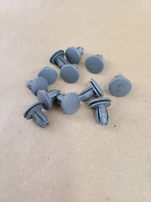 2006 - 2013 OEM BMW E90 325i 328i 330i 335i Trunk Liner Insert Clip 12x - Image 1 of 3