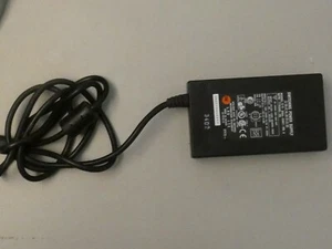 Fuente de alimentación conmutada modelo DSA-0301-05-E WPN 770340-05 -comprobado M-3988 - Imagen 1 de 8