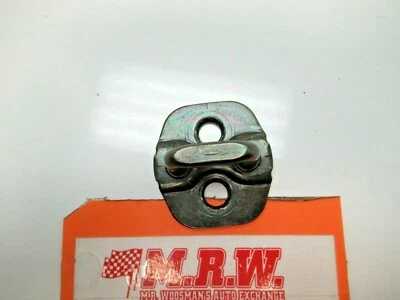 门锁 STRIKER 盘 左右后部 L R 适用于 03 04 05 06 INFINITI G35 — 第 1/4 张图片