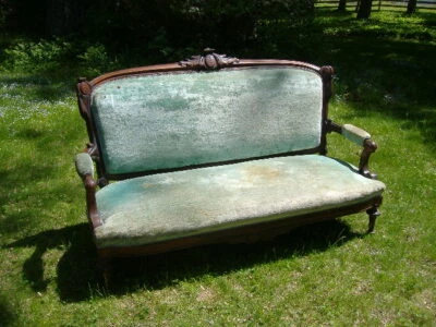 Sofá inglés antiguo Foto 1 de 4