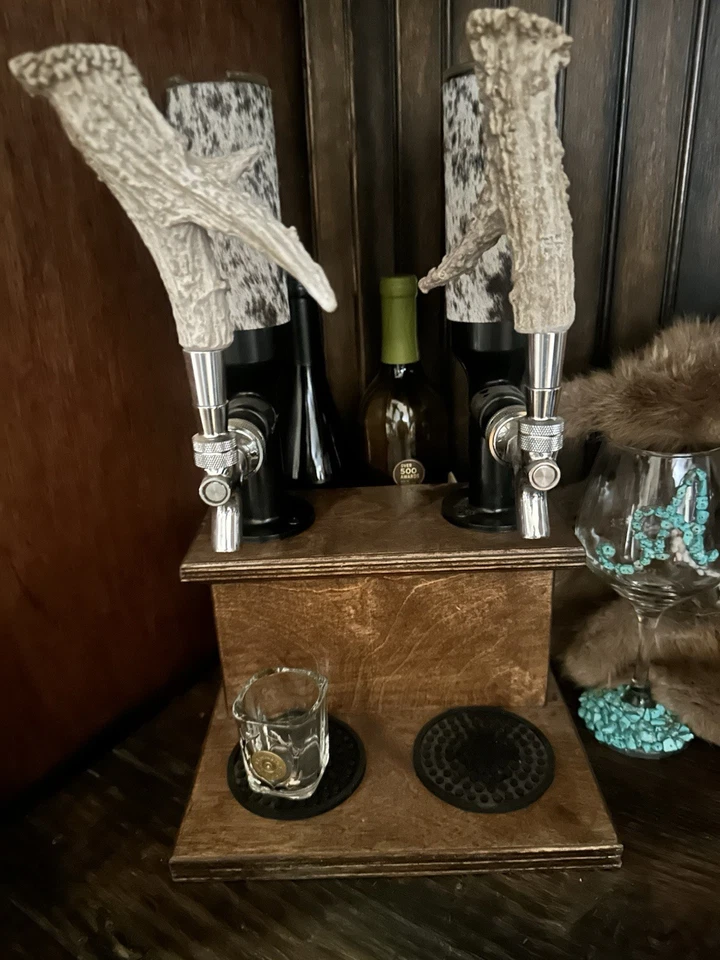 Диспенсер для спиртных напитков на две бутылки - Изображение 1 из 1