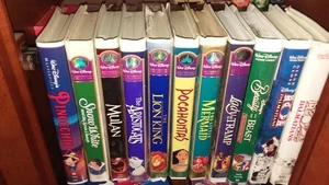 Walt Disney VHS 11 LOT BEAUTY AND THE BEAST LION KING ARISTOCATS 101 DALMATIANS - Picture 1 of 1