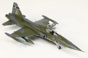 Hobby Master 1/72 CF-5A Freedom Fighter #116727 CAF 434th (Bluenose) Sqn - Picture 1 of 2
