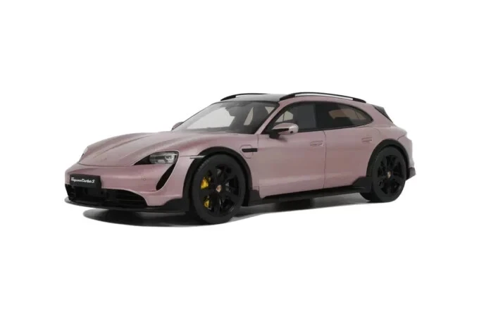 GT Spirit GTSPIRIT Porsche Panamera Turbo S Sport Turismo 2021 1/18 GT447