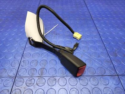 14-18 Subaru Forester Front Seat Belt Buckle Right Passenger Side Black OEM - Imagem 1 de 4