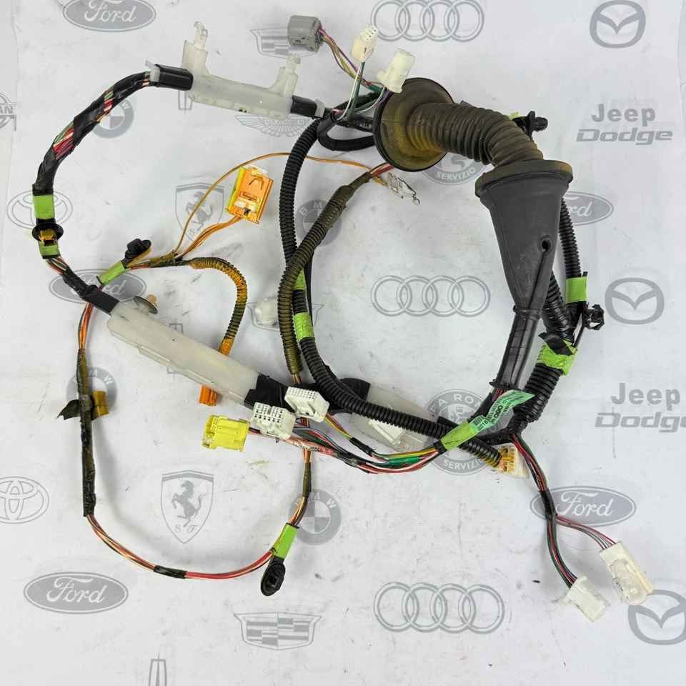 2011-2014 Toyota Sienna Front Right Door Wiring Harness OEM 82151-08090 - Image 1 of 4