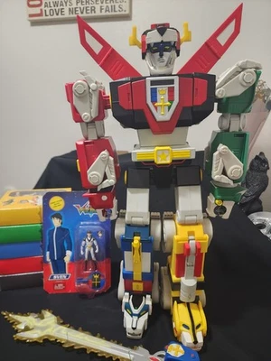 Voltron Matty Collector Includes All Lion Figures, Weapons, Pilots - Image 1 of 4