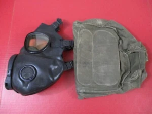 Vietnam Era US Army M17 Gas Mask & Canvas Carry Bag w/Straps - Dated 1962 - NICE - Picture 1 of 12