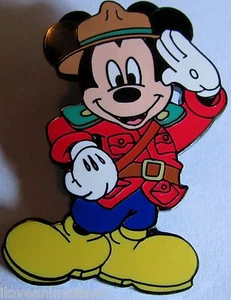 Prendedor de montaña canadiense serie Mickey internacional Disney DLR - Imagen 1 de 2