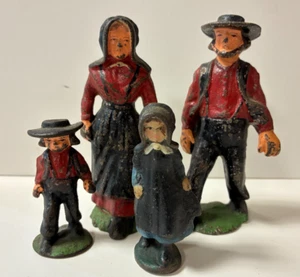 Vintage Cast Iron Amish Family Figures 2 Adults 2 Children - Picture 1 of 7