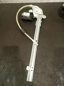 2007 RENAULT LAGUNA MK2 PASSENGER REAR SIDE WINDOW MOTOR 8200305720 #9 - Picture 1 of 3