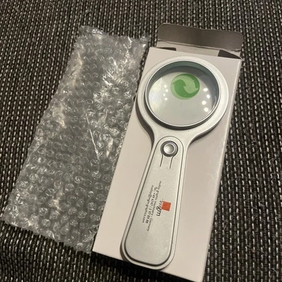 Leselupe, Lupe, Handlupe mit Licht - Bild 1 von 4