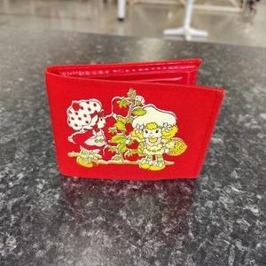 Vintage Strawberry Shortcake Red Wallet Billfold, Cloth & Vinyl, 1983. - Picture 1 of 6