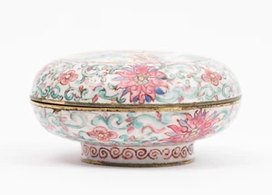 Boite en émail peint Chine, marque et période Qianlong (1736-1795) - Picture 1 of 3