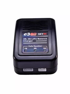 Caricabatteria SKYRC e3 2S 3S LiPo bilanciamento batteria ingresso AC 100V-240V spina USA - Foto 1 di 8