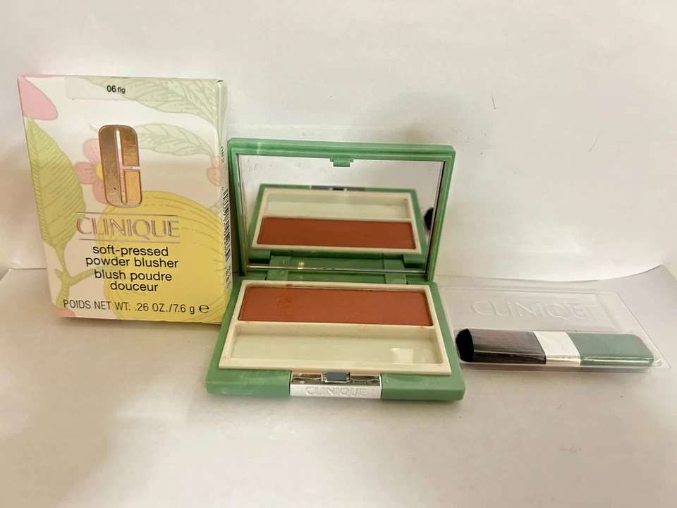 Clinique Soft Pressed Powder Blusher #06 Fig Full Size 0.26oz New In Box - Image 1 of 1