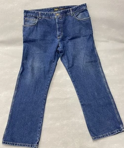 Men’s Cabelas Relaxed Fit Jeans Size 40/32 100% Cotton Straight Leg Medium Wash - Picture 1 of 11