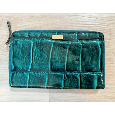 Cartera Kate Spade verde azulado charol Gator en relieve cremallera alrededor Foto 1 de 4