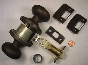SCHLAGE #FA10-ANDOVER DURCHGANGSRIEGEL, ÖLGERIEBEN BRONZE-FINISH, 2-3/8" & 2-3/4" - Bild 1 von 1