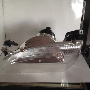 FOR 98-00 TOYOTA COROLLA  CLEAR CORNER HEADLIGHT REPLACEMENT  TO2502121 - Foto 1 di 10