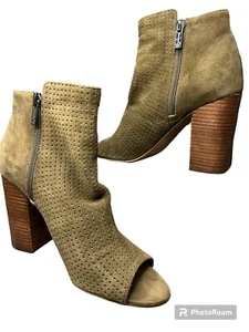 Jessica Simpson-Keris-Olive Green-Peep Toe-Block Heel-Booties-Size 8.5-Suede - Picture 1 of 11