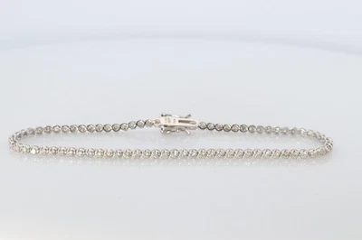 18k Diamond Tennis Bracelet. 18k White Gold round diamond Tennis bracelet. 1CTW - Image 1 of 4
