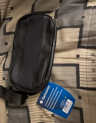 Samsonite Companion Top Zip Deluxe Travel Kit  Toiletry Case/ Bag Black - Image 1 of 2