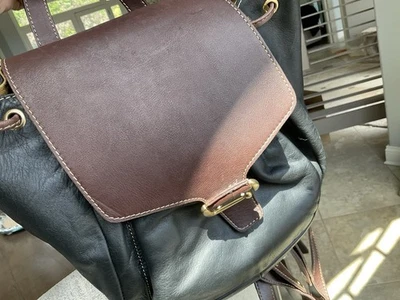 Raro De Colección Mochila Cartera Francesco Biasia Italia Cuero Negro/Marrón Con Hebilla Foto 1 de 4