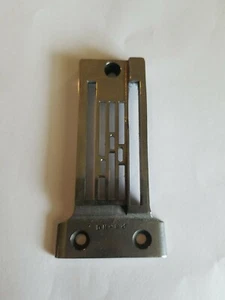 UNION SPECIAL 35824DN-8 KEHLPLATTE FÜR NÄHMASCHINEN *NEU* -KOSTENLOSER VERSAND- - Bild 1 von 2