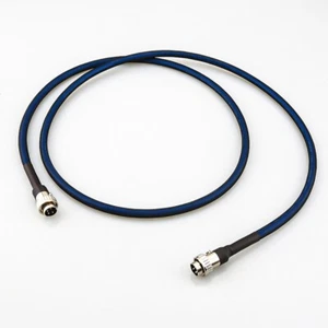 Versilbertes Naim Premium-Kabel. Vorverstärker auf Leistungsverstärker. Verriegelung 4 Pin auf DIN - Bild 1 von 28