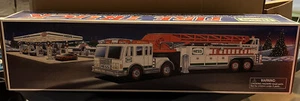 2000 Hess Fire Truck New In Box - Picture 1 of 6