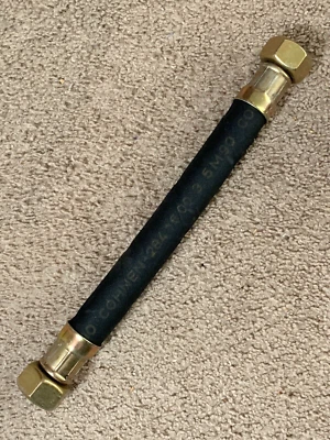 Manguera de aceite Porsche 914-6 1970-71 pieza de fábrica # 90110782100 fabricante de equipos originales marca Cohnen Foto 1 de 4