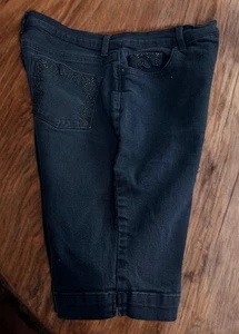 Gloria Vanderbilt Black StretchAll Around Slimming Effect Bermuda Shorts Sz 12 - Bild 1 von 6