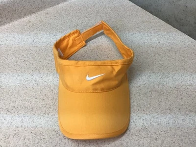 Nike Featherlight Unisex Naranja/Amarillo Sol Golf Visera Talla Única Elastizada Sombrero Gorra Foto 1 de 4