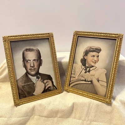 Retratos enmarcados ornamentados de colección Melvyn Douglas Paulette Goddard terciopelo dorado Foto 1 de 4