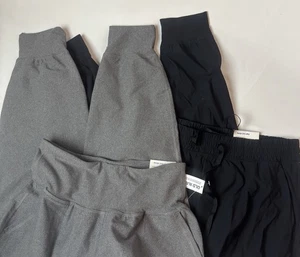 Nuevo con etiquetas Lote 2 Joggers Old Navy de tiro alto para mujer negros medianos grises pequeños LEER - Imagen 1 de 13
