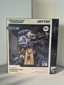 JoyToy Warhammer 40K Ultramarines Sternguard Veteran with Auto Bolt Rifle 1/18 - Afbeelding 1 van 4