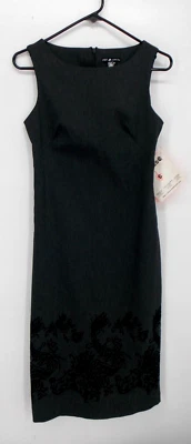 Nuevo con etiquetas Vestido sin mangas para casa de muñecas para mujer talla S gris elástico bordado cremallera trasera Foto 1 de 4