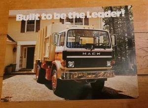Mack Truck Mid-Liner Postkarte NM - Bild 1 von 2
