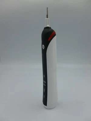 Braun Oral-B PRO 2  Handstück 5 Modi Typ 3767 schwarz-weiß - Bild 1 von 4