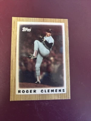 1987 Topps League Leaders Minis - Roger Clemens #42 - Image 1 of 2